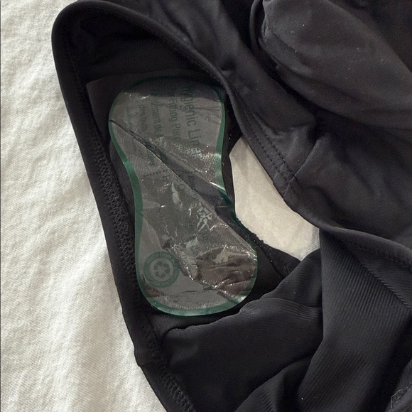 Contours by Coco Reef Shapemaker Black One Piece Swimsuit Size 8/32C/D NWT - Picture 13 of 16